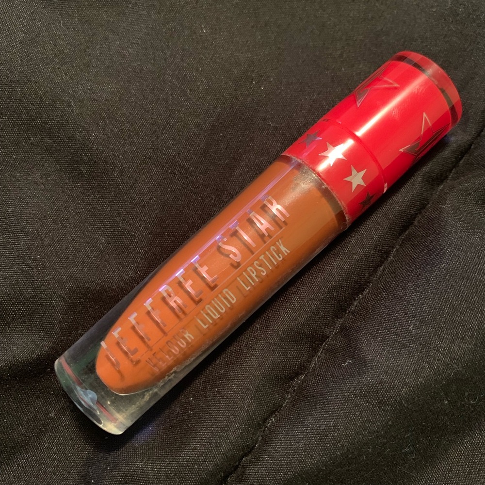 Jefree star liquid lipstick